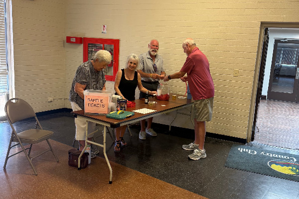 You gota love a good 50/50 raffle!